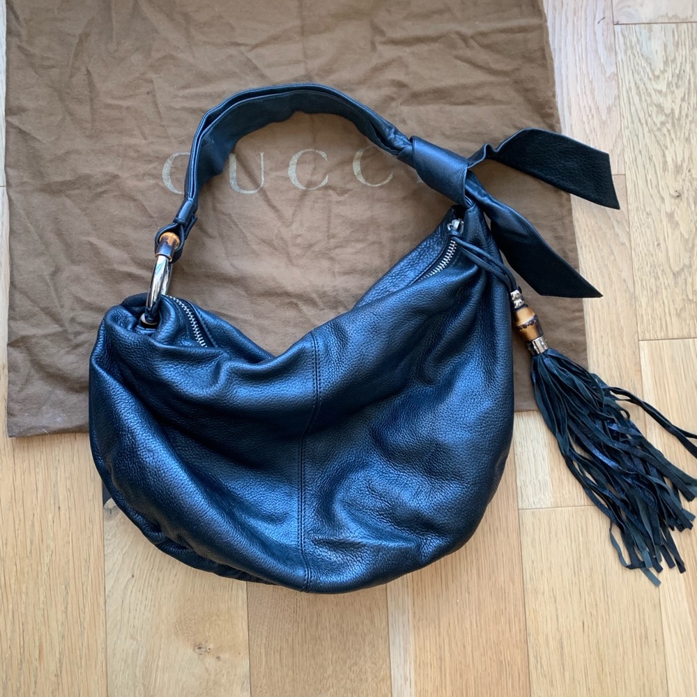 Gucci black leather handbag with bamboo